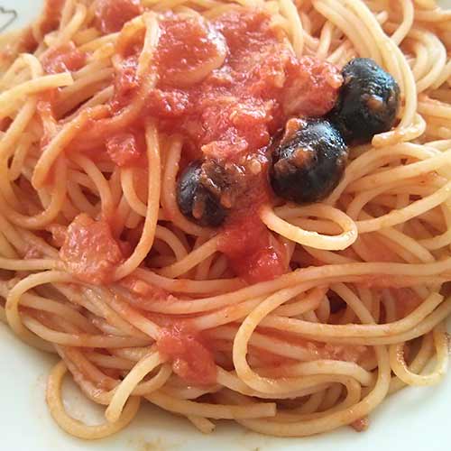 pasta alla putanesca